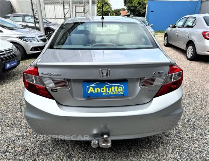 Civic 1.8 16V 4P FLEX LXS AUTOMÁTICO