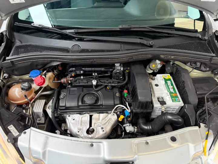 208 Active/Active Pack 1.5 Flex 8V 5p