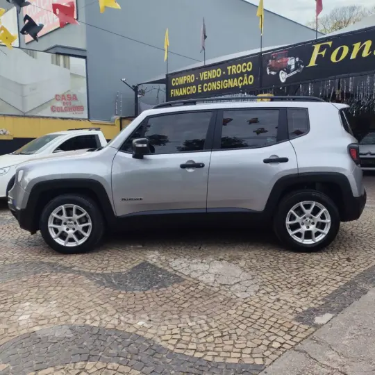 Renegade Sport 1.8 4x2 Flex 16V Aut.