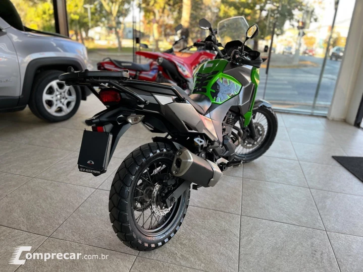 VERSYS-X 300
