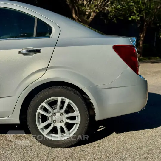 SONIC 1.6 LTZ Sedan 16V