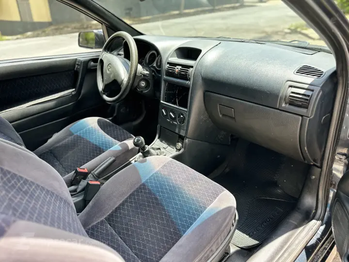 ASTRA 2.0 MPFI GLS 8V