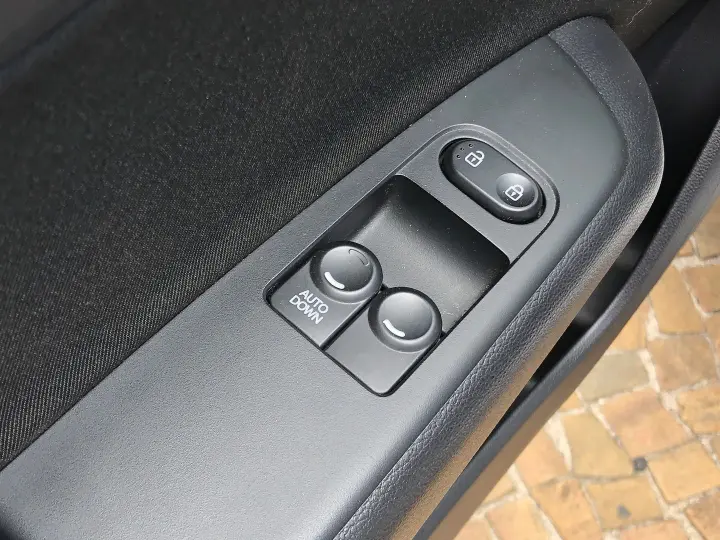 Hb20 1.0 Comfort 12V Flex 4P Manual