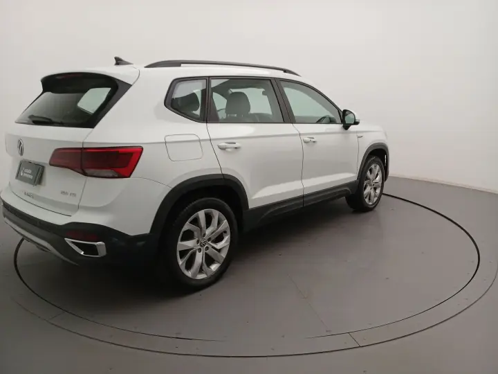 TAOS 1.4 250 TSI TOTAL FLEX COMFORTLINE AUTOMÁTICO