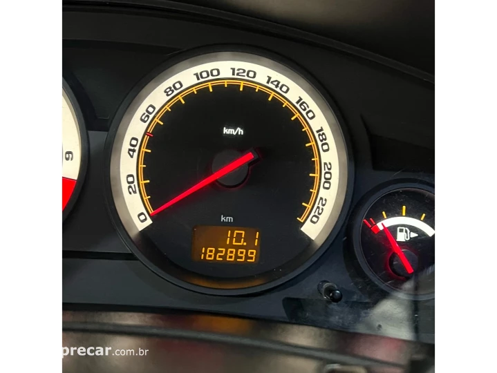 VECTRA 2.0 MPFI GT HATCH 8V FLEX 4P MANUAL