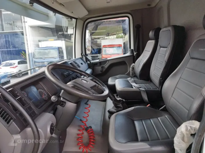 Constellation 14.190 + Poliguindaste 2 Caçambas