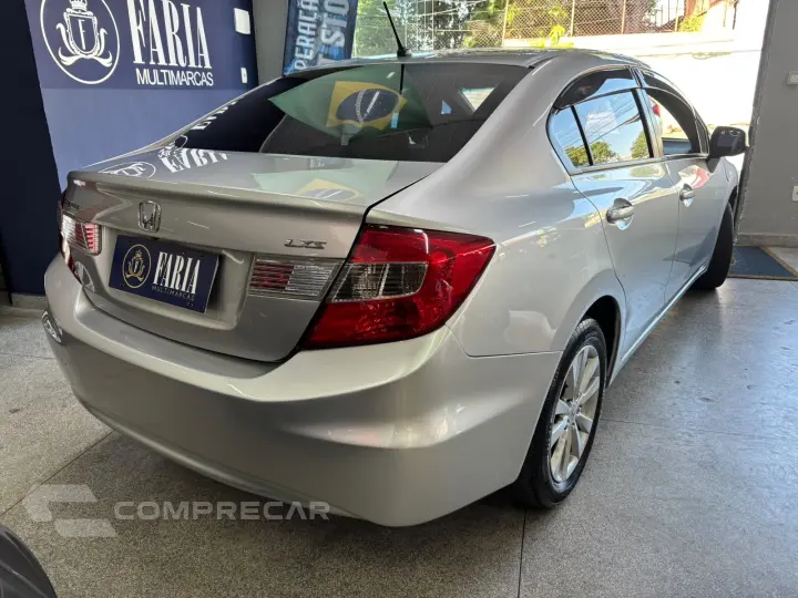Civic Sedan LXS 1.8/1.8 Flex 16V Aut. 4p