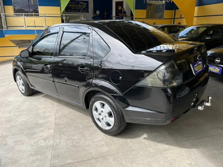 FIESTA 1.6 Rocam Sedan 8V