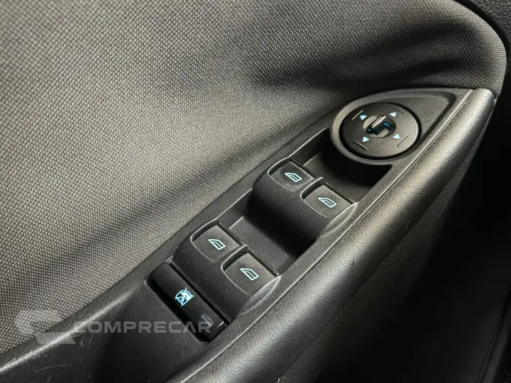 FOCUS 1.6 S 16V FLEX 4P MANUAL