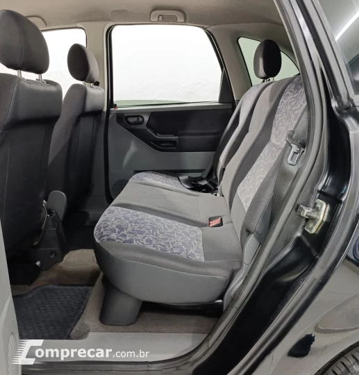 MERIVA 1.8 MPFI JOY 8V