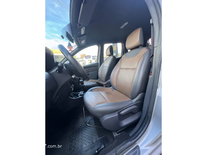 DUSTER 2.0 16V HI-FLEX DYNAMIQUE AUTOMÁTICO