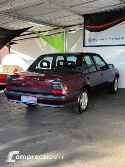 Monza GL 1.8 EFI/ SL/ L/ 650/Barc. 2e4p