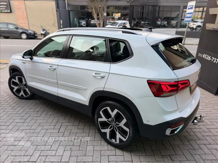 TAOS 1.4 250 TSI Highline