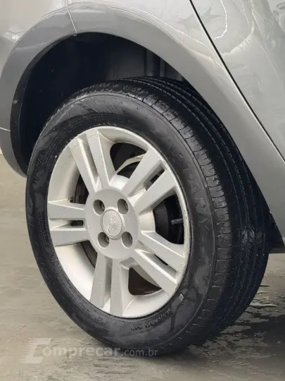 AGILE 1.4 MPFI LTZ 8V