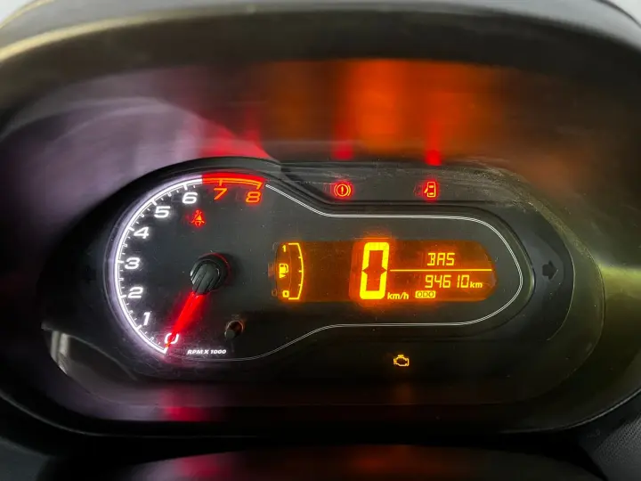 Joy Plus Plus 1.0 8V Black Edition (Flex)