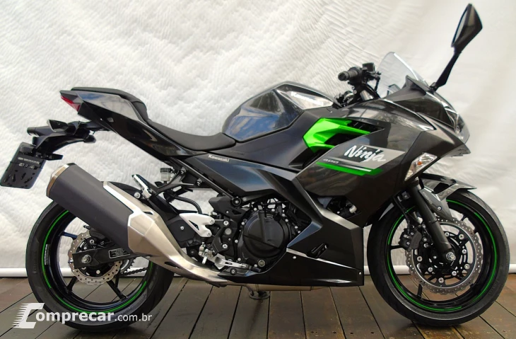 KAWASAKI NINJA 400