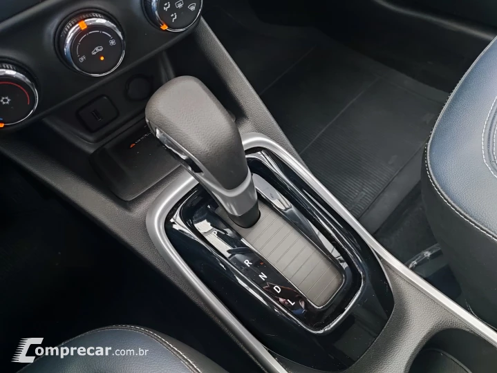 TRACKER 1.2 Turbo Premier