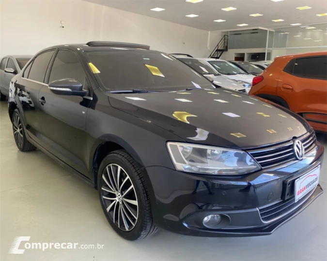 JETTA 2.0 TSI HIGHLINE 200CV GASOLINA 4P TIPTRONIC