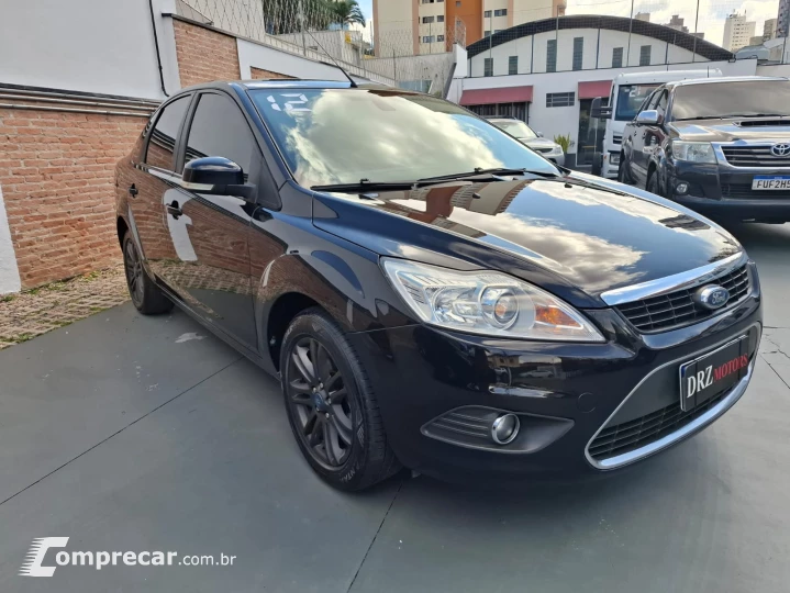 FOCUS 2.0 GLX Sedan 16V