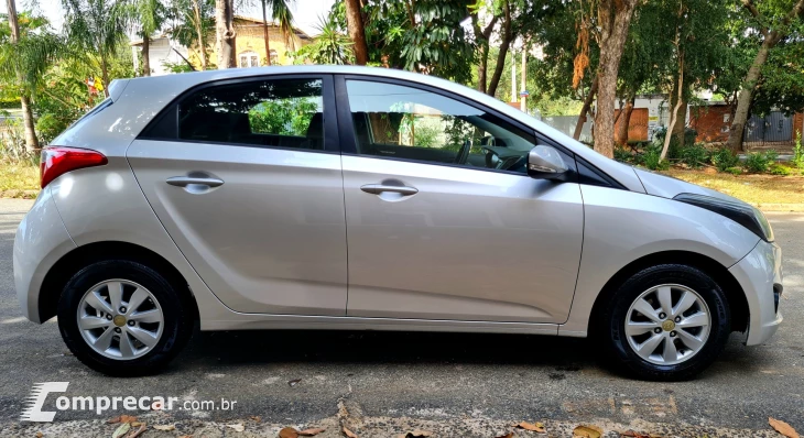 HB20 1.6 Comfort Style 16V