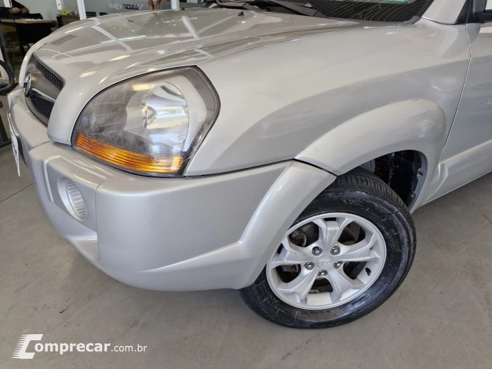 TUCSON 2.0 MPFI GLS 16V 143CV 2WD GASOLINA 4P AUTOMÁTICO