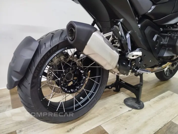 R1300 GS TRIPLE BLACK ABS