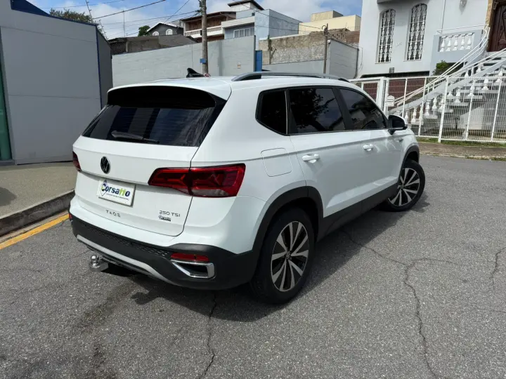 TAOS 1.4 250 TSI Highline