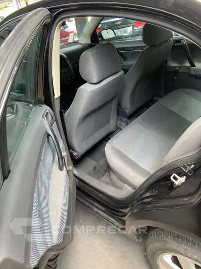 POLO SEDAN 1.6 MI 8V