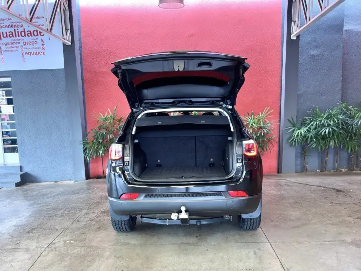 COMPASS 2.0 16V DIESEL LONGITUDE 4X4 AUTOMÁTICO