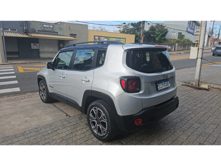 RENEGADE 1.8 16V FLEX LONGITUDE 4P AUTOMÁTICO