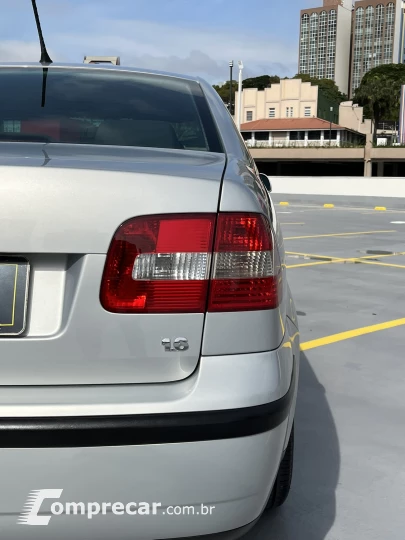 POLO SEDAN 1.6 8V