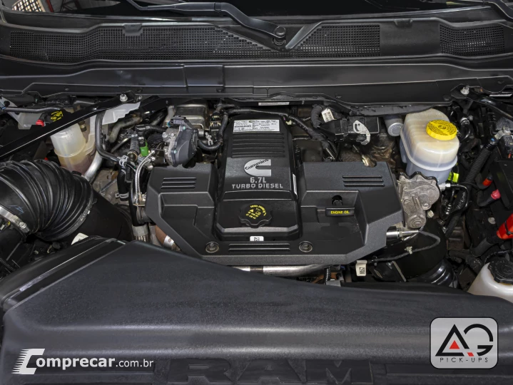 2500 6.7 I6 Turbo Laramie CD 4X4