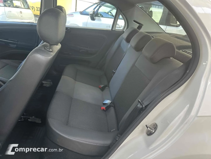 VOYAGE 1.0 12V MPI TOTALFLEX 4P MANUAL