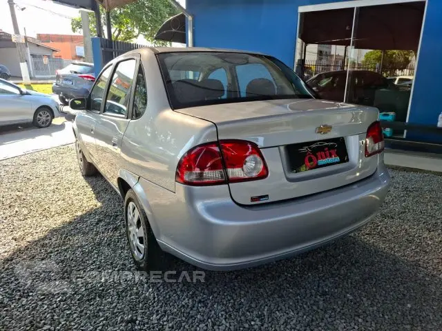 CLASSIC - 1.0 MPFI LS 8V 4P MANUAL