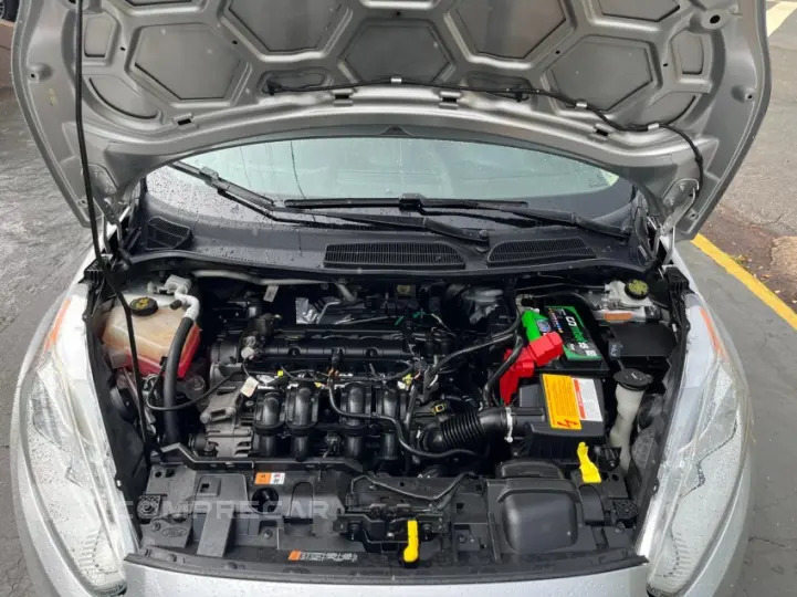 FIESTA 1.6 SE Plus Sedan 16V