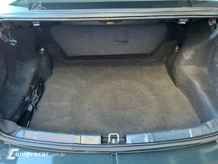 CLASSIC 1.0 MPFI LS 8V FLEX 4P MANUAL