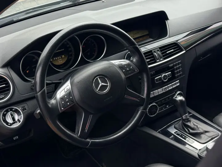 C 180 1.8 CGI Classic 16V Turbo