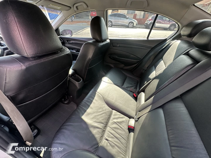 CITY 1.5 LX Sedan 16V