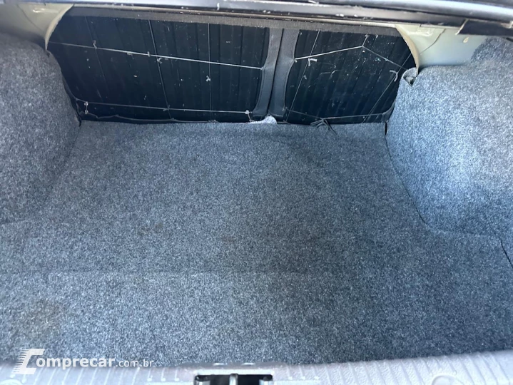 FIESTA 1.6 Rocam Sedan 8V