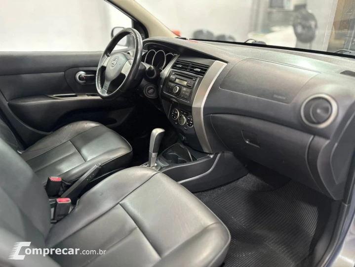 Livina 1.8 16V 4P SL X-GEAR FLEX AUTOMÁTICO