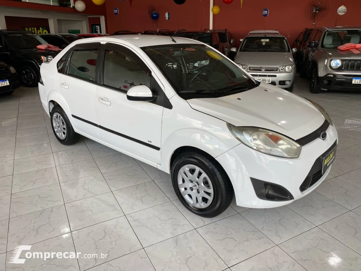 FIESTA 1.6 Rocam SE Sedan 8V