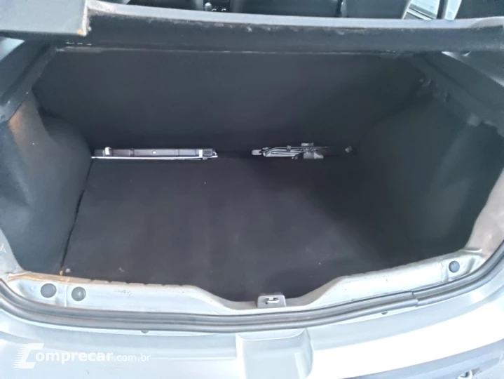 SANDERO 1.0 EXPRESSION 16V FLEX 4P MANUAL
