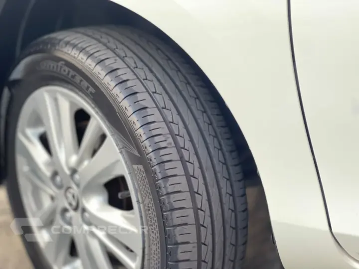 YARIS 1.5 16V FLEX SEDAN XL MULTIDRIVE