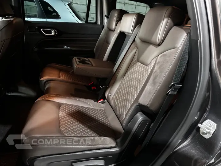 COMMANDER 1.3 T270 TURBO FLEX OVERLAND AT6