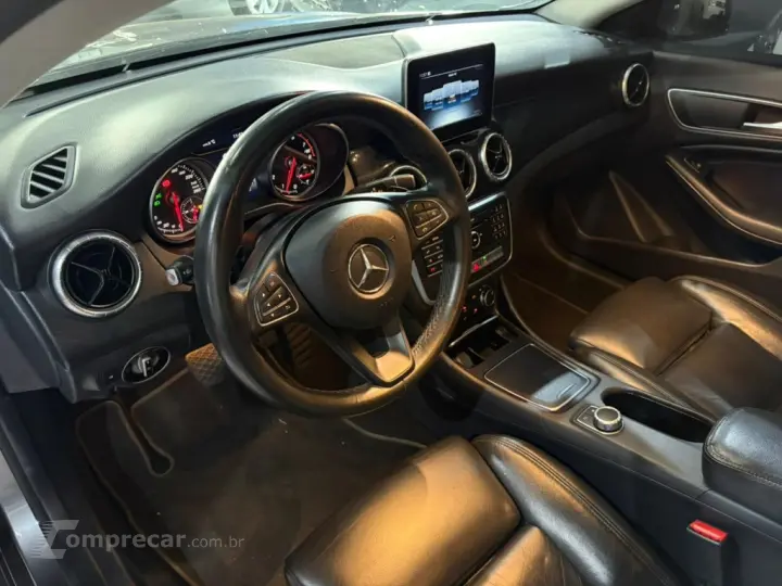 CLA 180 1.6 CGI GASOLINA 7G-DCT