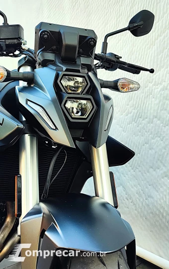SUZUKI GSX-8S