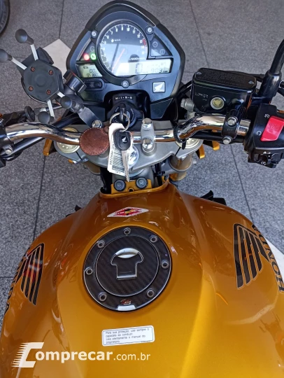 CB 600F HORNET