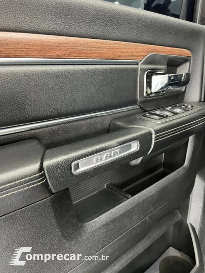 CLASSIC 5.7 V8 Laramie CD 4X4