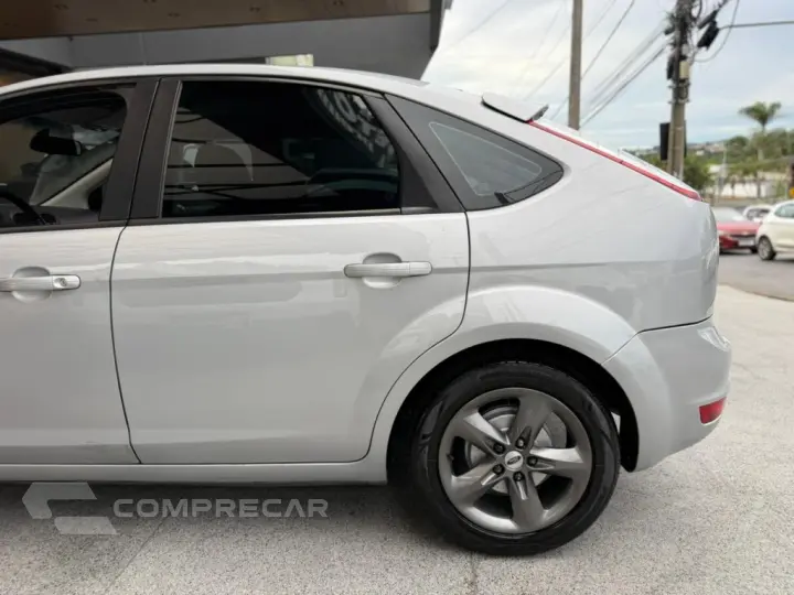 FOCUS 1.6 GLX 8V FLEX 4P MANUAL