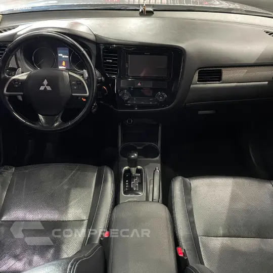OUTLANDER 2.0 16V 160cv Aut.